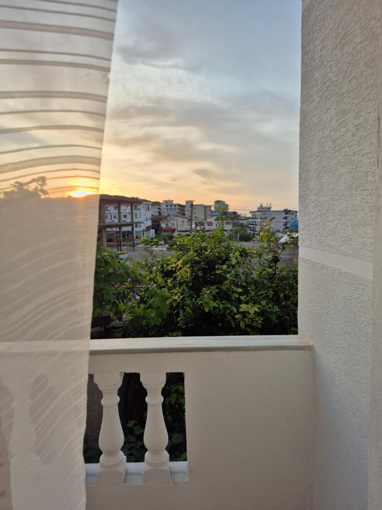 Vita Apartment - Spacious Garden And Balcony 5 Min To Beach & Center Ksamil Exterior foto